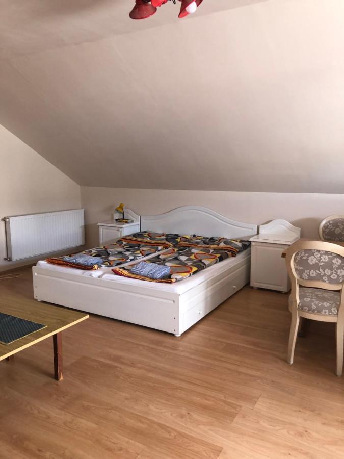 Tulipan Vendeghaz Appartement Hajdúszoboszló Buitenkant foto