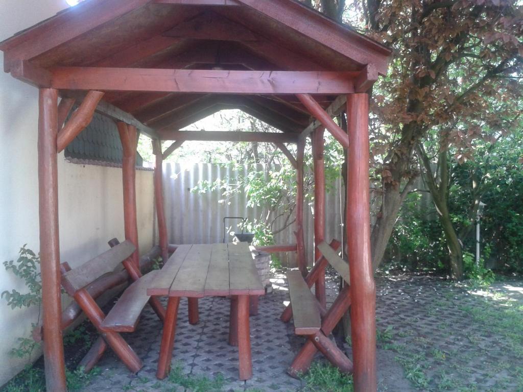 Tulipan Vendeghaz Appartement Hajdúszoboszló Buitenkant foto